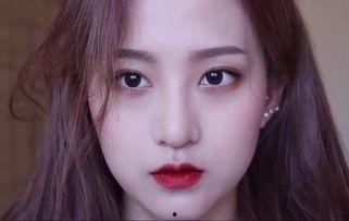 美妆博主家庭背景,美妆博主如何凭借家族底蕴打造时尚帝国